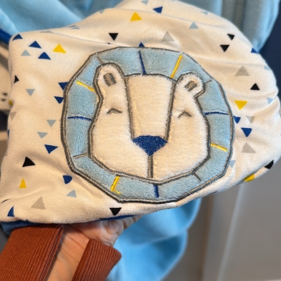 Miniville blue baby lion blanket- soft and cozy - Picture 4 of 7